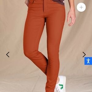 Toad & Co Earthworks 5 Pocket Skinny Pant